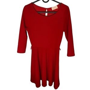 Everly‎ quarter sleeve red skater dress with belt loops (no belt) size small